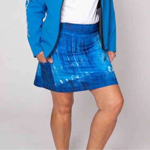 Famara Ladies Pull-On Golf Skort in Abstract Harbourside Print Blue Lagoon, NWT